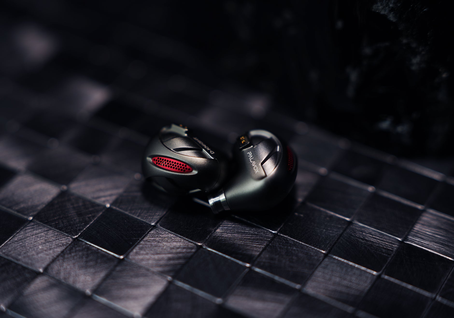 Palavox Dark Knight - MusicTeck