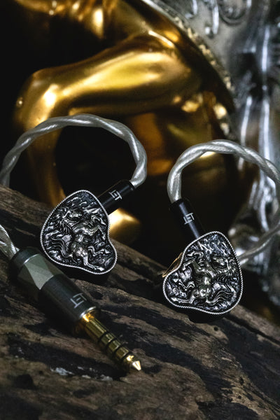 FlipEars Arion (Like New)