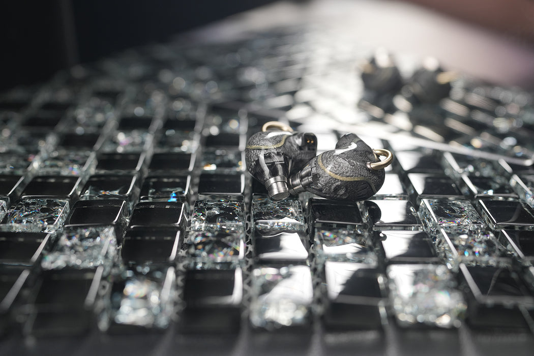 ARTPICAL Lunar Ring - MusicTeck