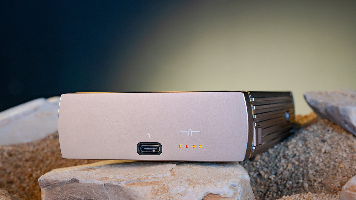 Cayin C9II Portable Headphone Amplifier Titanium Color Edition - MusicTeck 