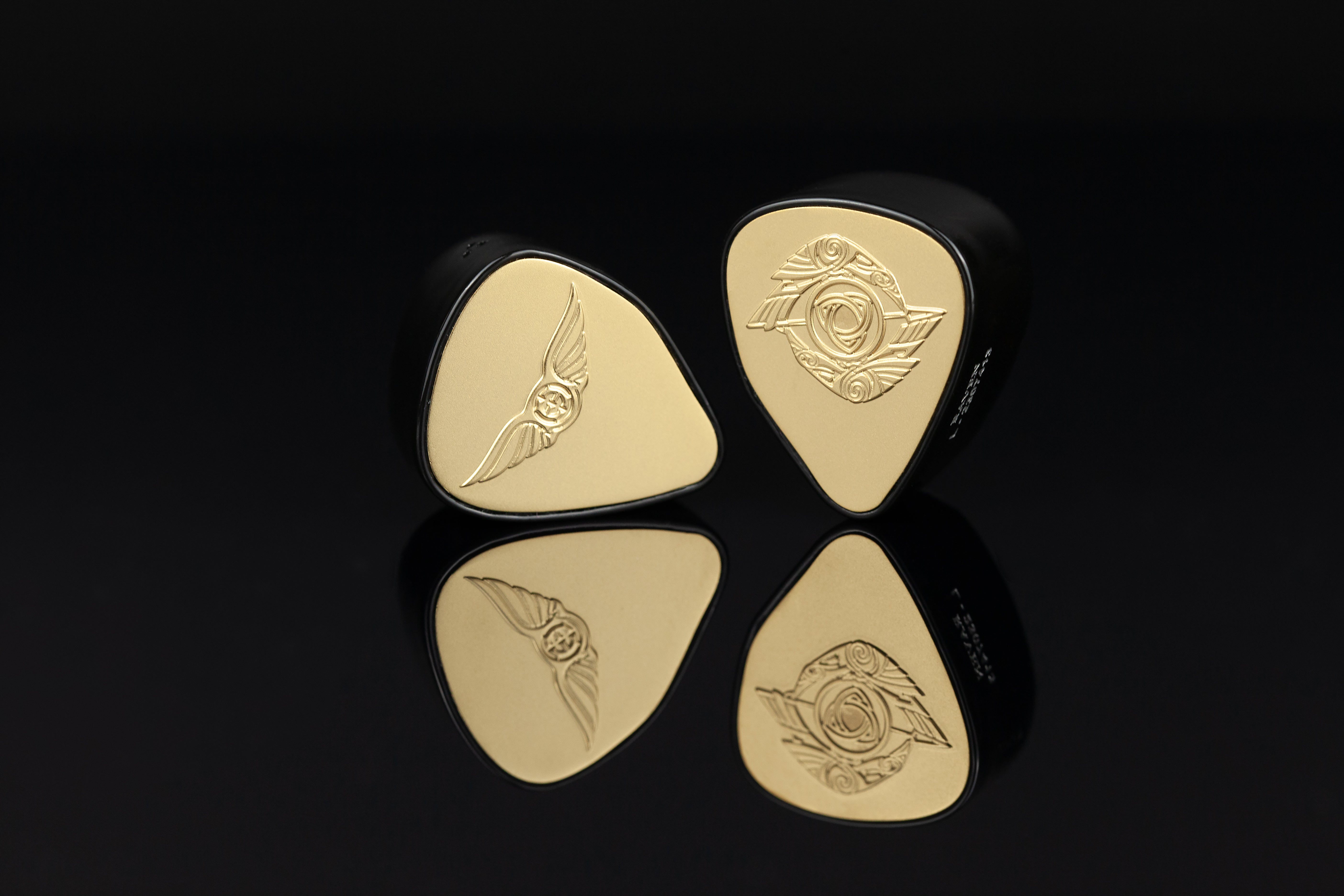 Empire Ears Raven 12 Driver Quadbrid, Dual Conduction Flagship IEMS - musicteck