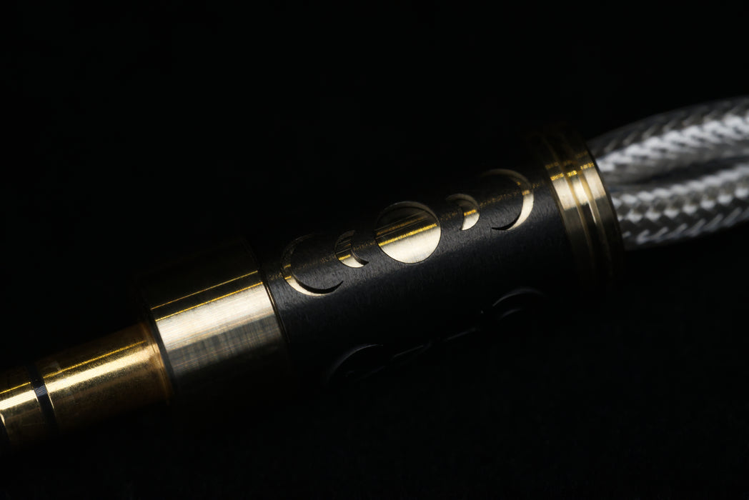 Astral Acoustics Luna (ship around Jan 27)