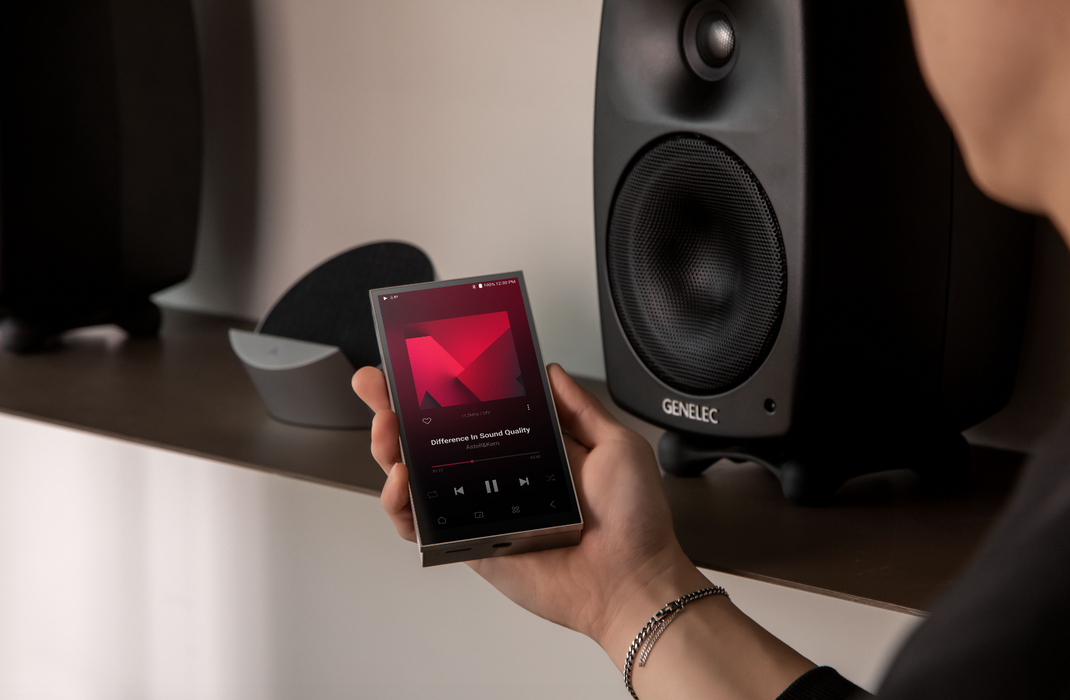 Astell&Kern PD10 + Cradle — MusicTeck Astell&Kern PD10 + Cradle — MusicTeck