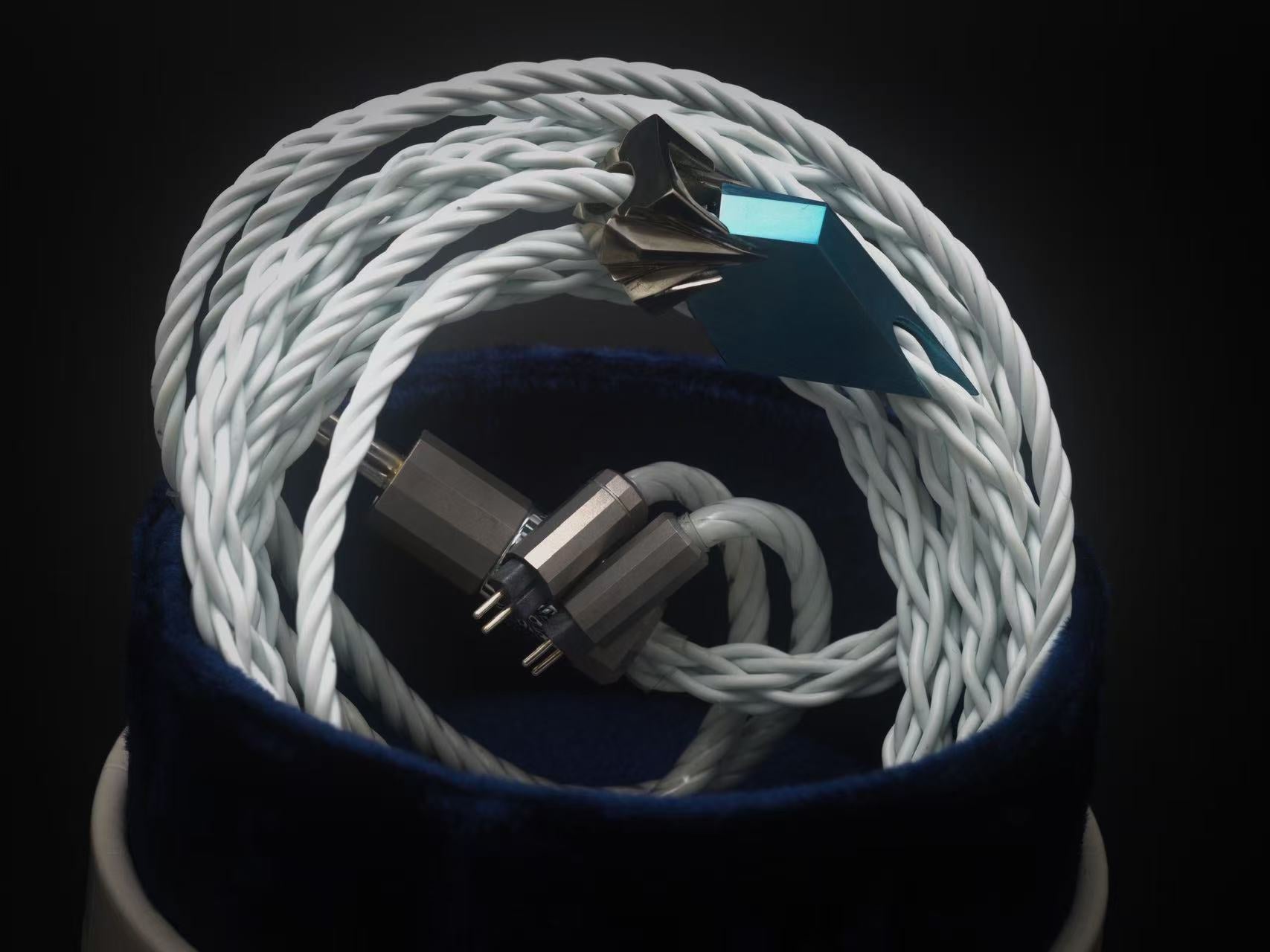 Vast Audio Night King 8W IEM Cable – MusicTeck